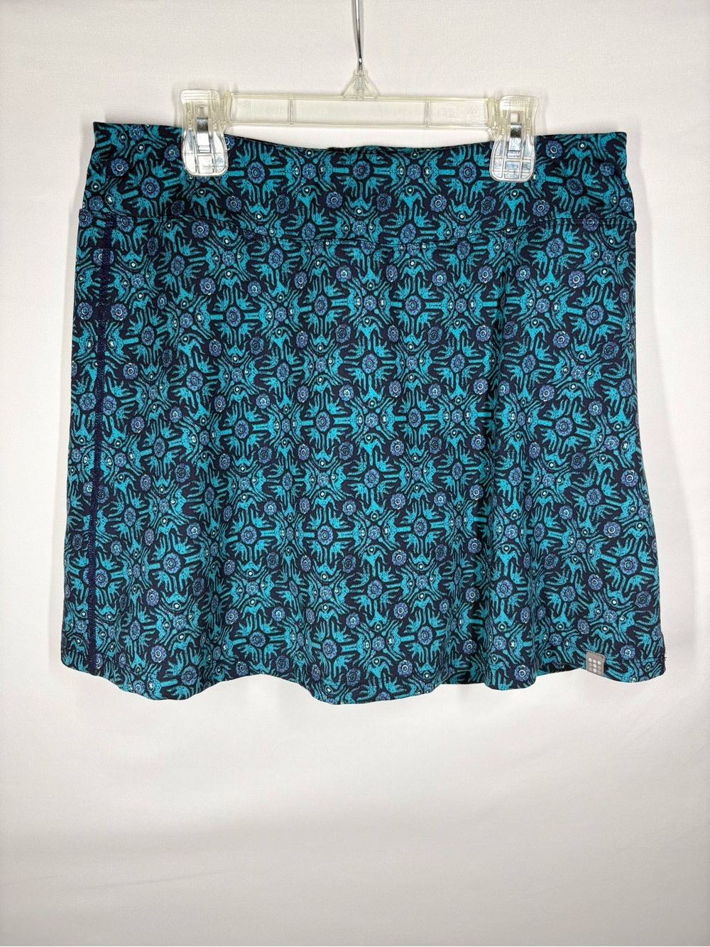 Title Nine Teal Navy Blue Skort Skirt. Tribal Floral. M. Tennis Golf Pickleball